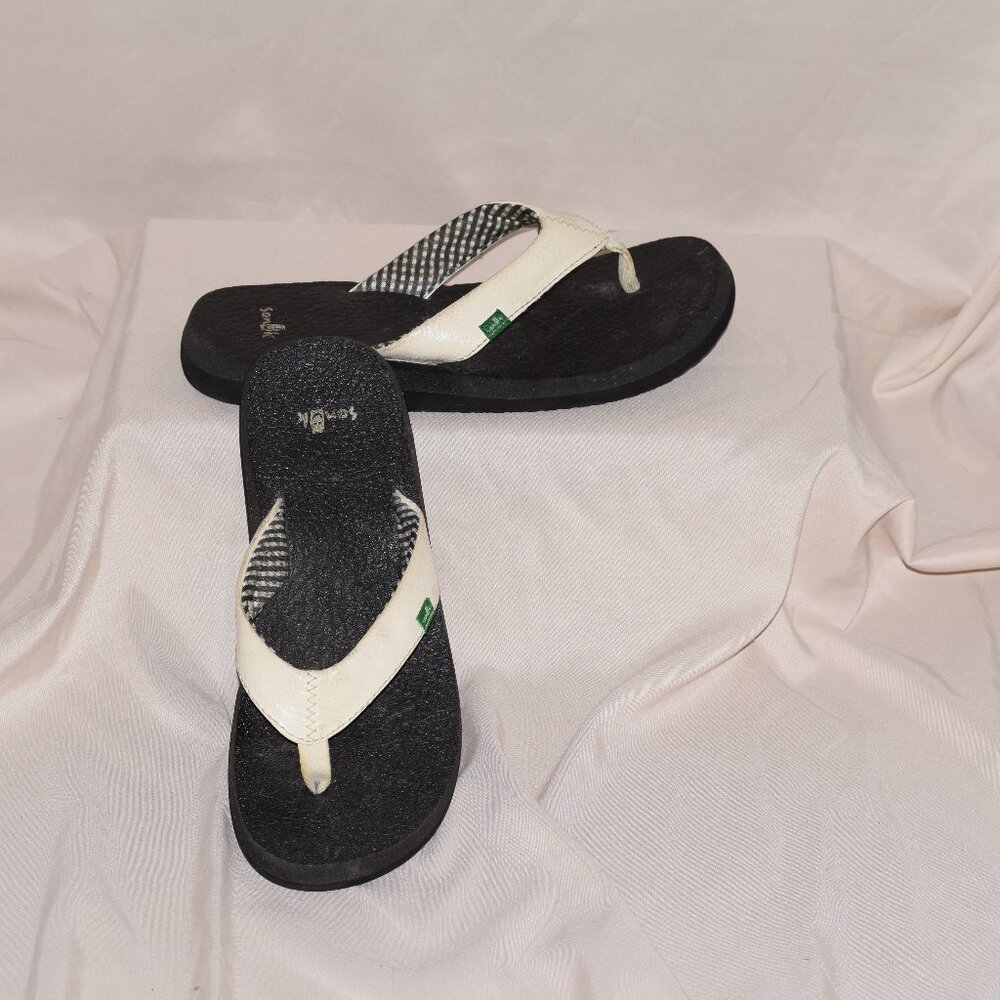 Leather Sanuk Flip Flops